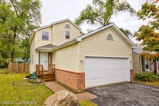 22723 Middlebelt Road, Farmington Hills, MI 48336