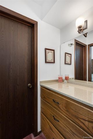 9730 Gibbs Road, Clarkston, MI 48348