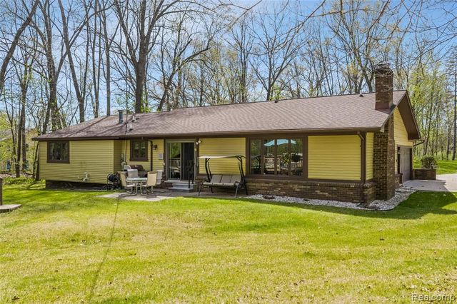 9730 Gibbs Road, Clarkston, MI 48348