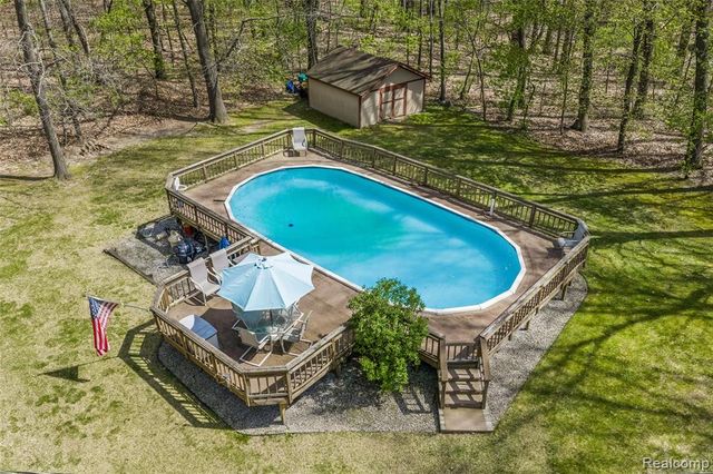 9730 Gibbs Road, Clarkston, MI 48348