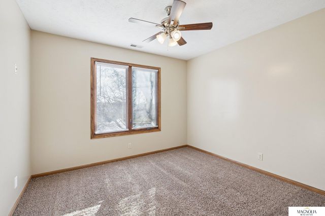 2864 Katelyn Circle, Lincoln, NE 68516