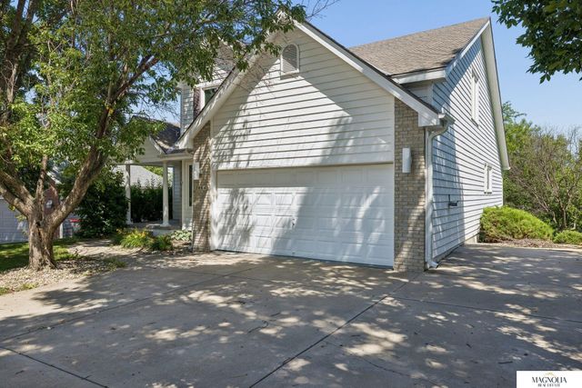 2864 Katelyn Circle, Lincoln, NE 68516