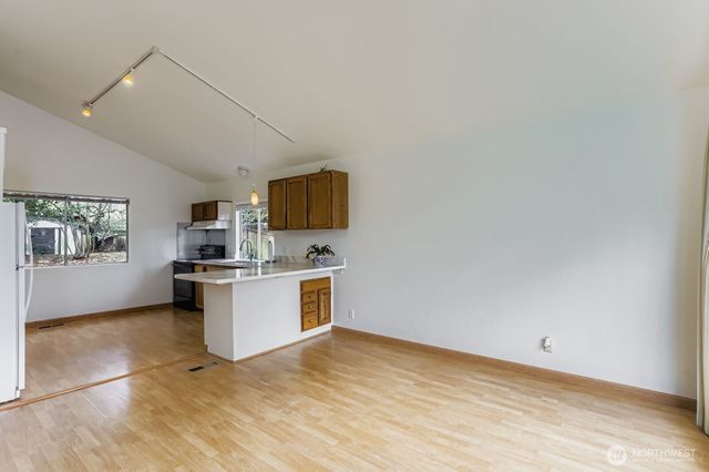 12078 NE 137th Court, Kirkland, WA 98034