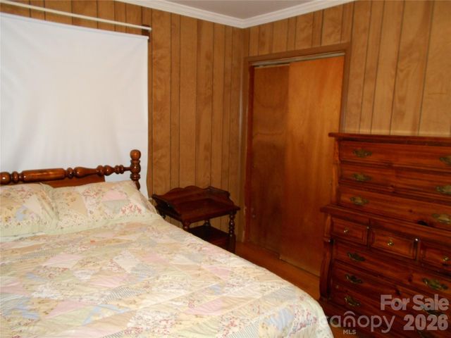 18 Herron Street, Black Mountain, NC 28711