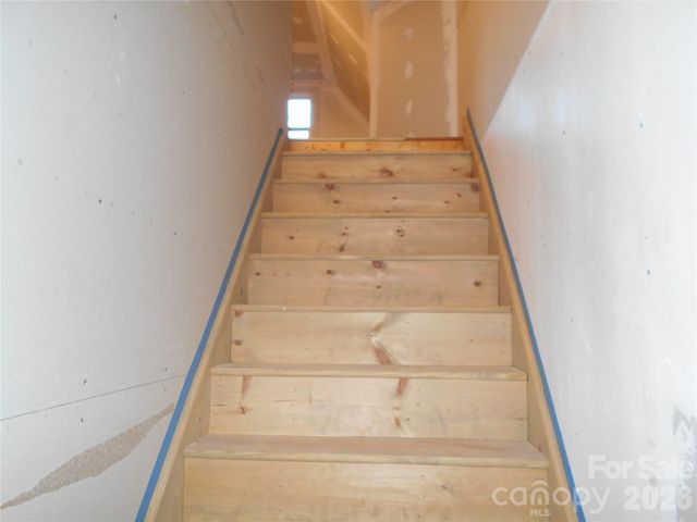 18 Herron Street, Black Mountain, NC 28711