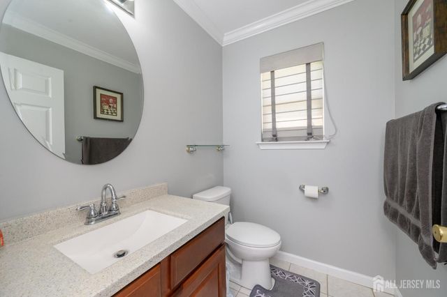 9 Country Road, Jackson, NJ 08527