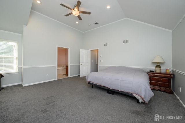 9 Country Road, Jackson, NJ 08527