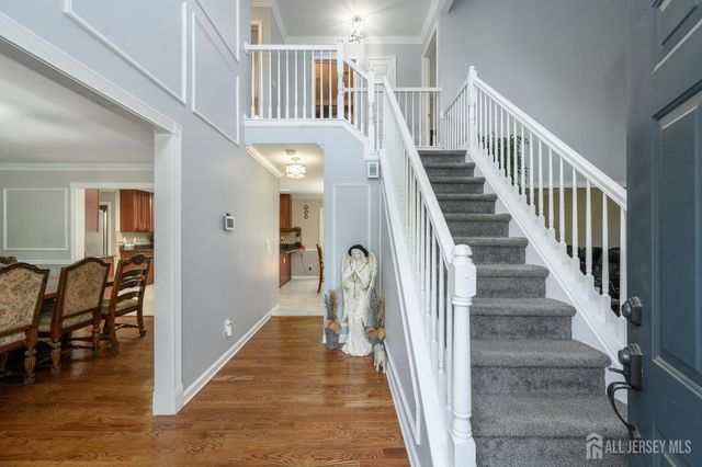 9 Country Road, Jackson, NJ 08527