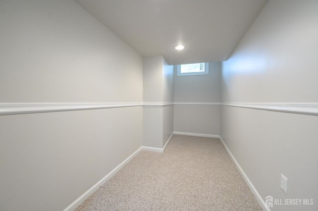 9 Country Road, Jackson, NJ 08527