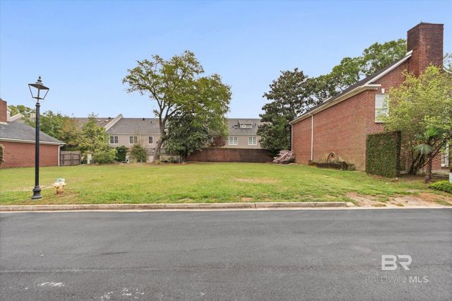 104 Fielding Place, Mobile, AL 36608