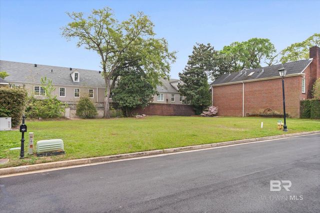 104 Fielding Place, Mobile, AL 36608