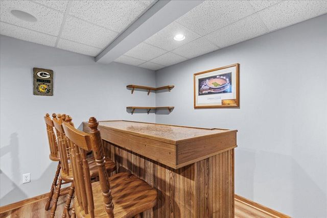 1514 Ravine Forest DRIVE, West Bend, WI 53090
