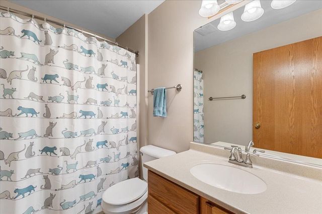 1514 Ravine Forest DRIVE, West Bend, WI 53090