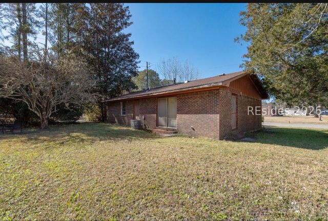 203 Bennicker Ln, Hampton, SC 29924