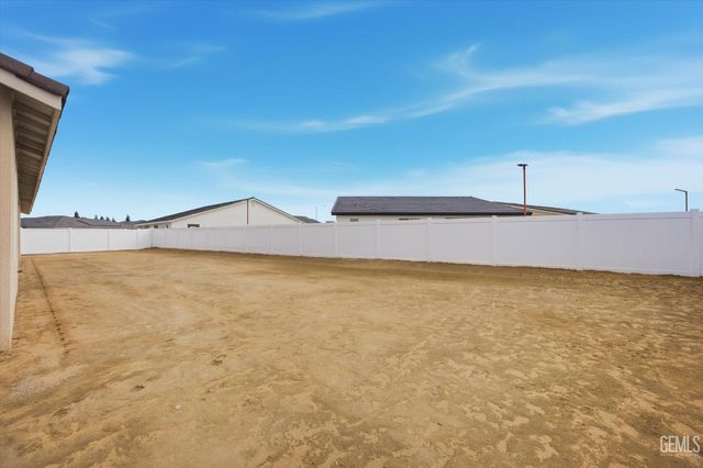 7104 Wintersweet Drive, Bakersfield, CA 93314