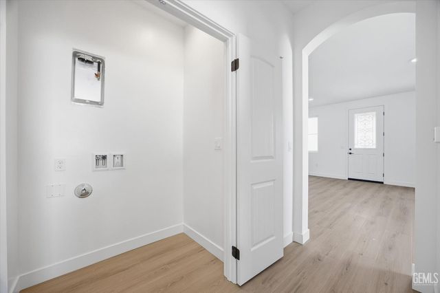 7104 Wintersweet Drive, Bakersfield, CA 93314