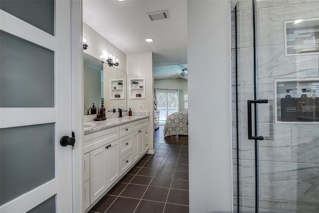 1105 CLIPPERS WAY, Tarpon Springs, FL 34689