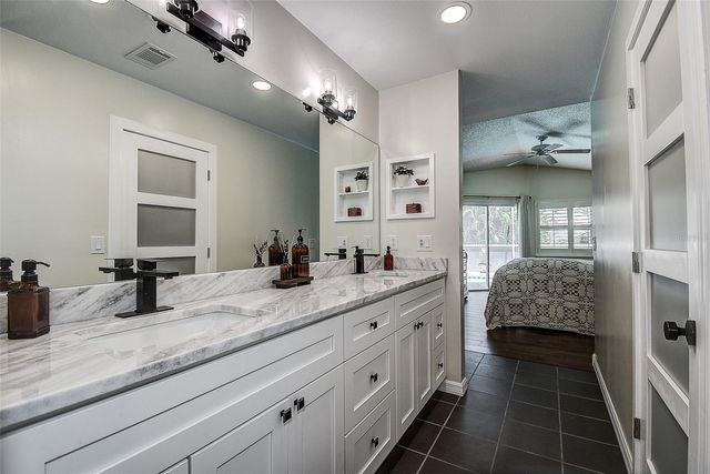 1105 CLIPPERS WAY, Tarpon Springs, FL 34689