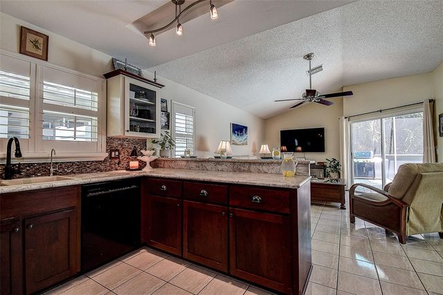 1105 CLIPPERS WAY, Tarpon Springs, FL 34689