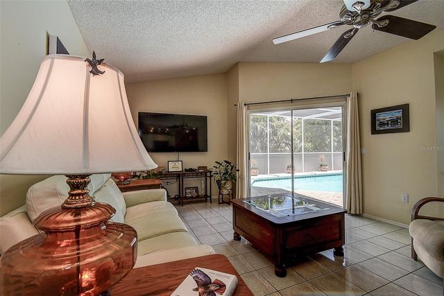 1105 CLIPPERS WAY, Tarpon Springs, FL 34689