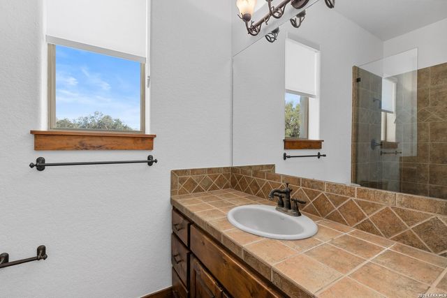 1806 Cordillera Trace, Boerne, TX 78006