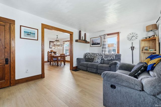 2517 Parnell Avenue, Fort Wayne, IN 46805