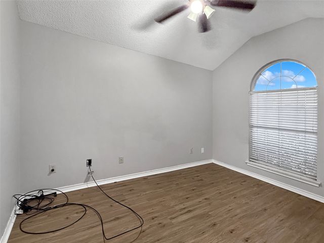 6913 Battle Creek Drive, Rowlett, TX 75089