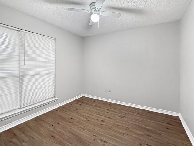 6913 Battle Creek Drive, Rowlett, TX 75089