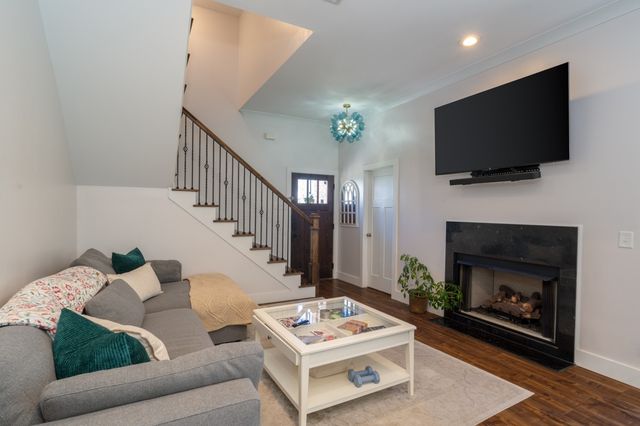 1209 Hawkins St Apt 2, Nashville, TN 37203