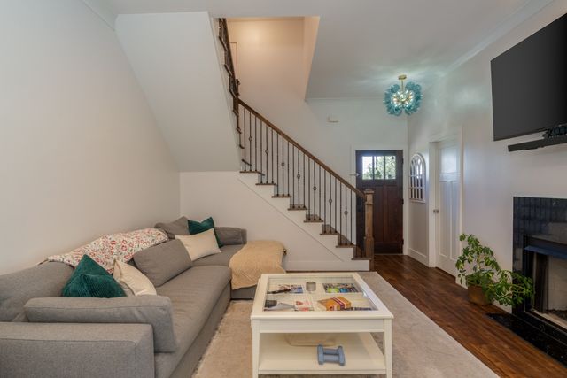 1209 Hawkins St Apt 2, Nashville, TN 37203