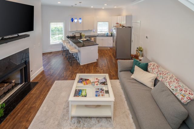 1209 Hawkins St Apt 2, Nashville, TN 37203