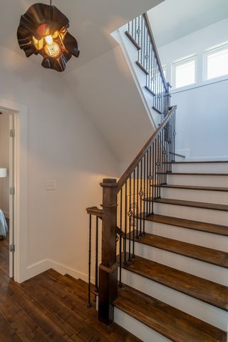 1209 Hawkins St Apt 2, Nashville, TN 37203