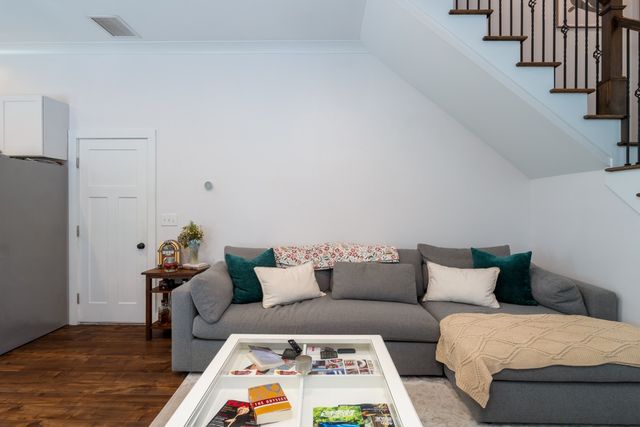 1209 Hawkins St Apt 2, Nashville, TN 37203