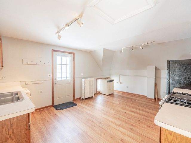 38 Crissey Avenue, Geneva, IL 60134