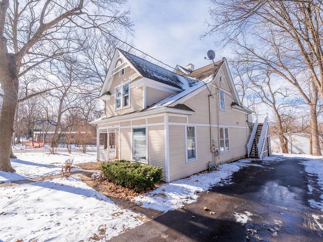 38 Crissey Avenue, Geneva, IL 60134