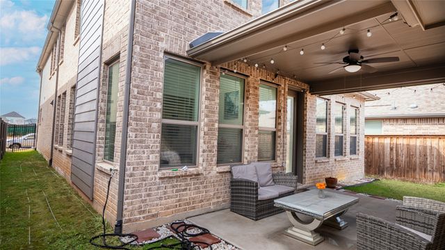 1811 Clouded Wren Drive, Arlington, TX 76005