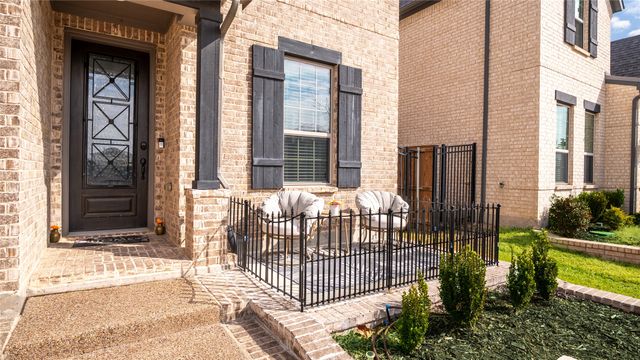 1811 Clouded Wren Drive, Arlington, TX 76005
