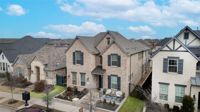 1811 Clouded Wren Drive, Arlington, TX 76005