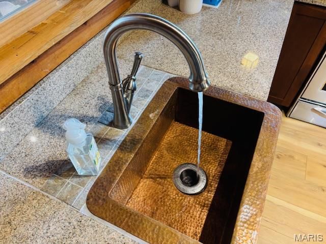 19125 County Road 1220, St James, MO 65559