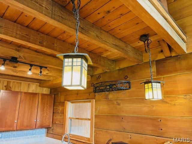 19125 County Road 1220, St James, MO 65559