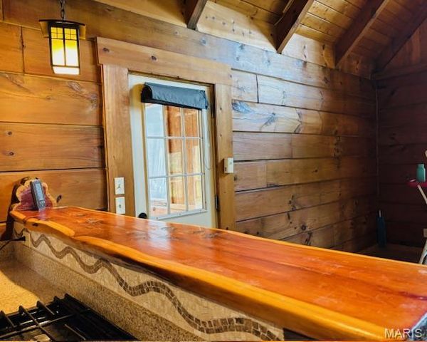 19125 County Road 1220, St James, MO 65559