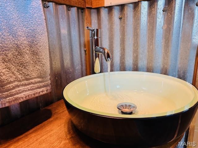 19125 County Road 1220, St James, MO 65559