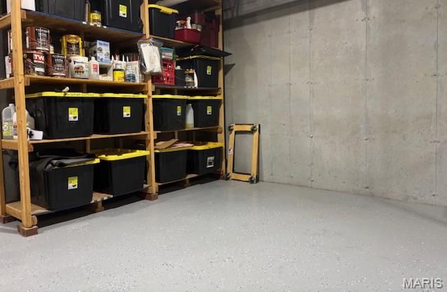 19125 County Road 1220, St James, MO 65559