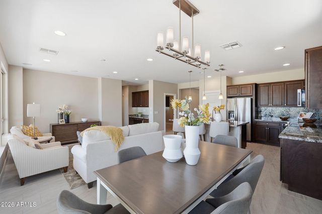 651 E PEACH TREE Street, Queen Creek, AZ 85140