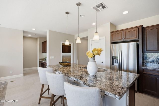 651 E PEACH TREE Street, Queen Creek, AZ 85140