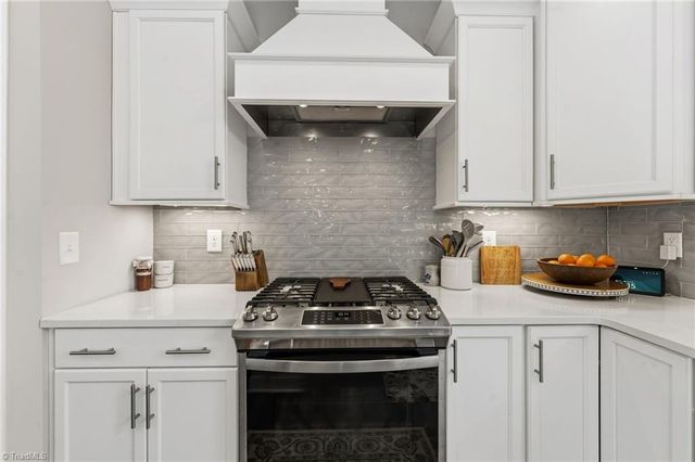 7632 Monty Drive, Kernersville, NC 27284