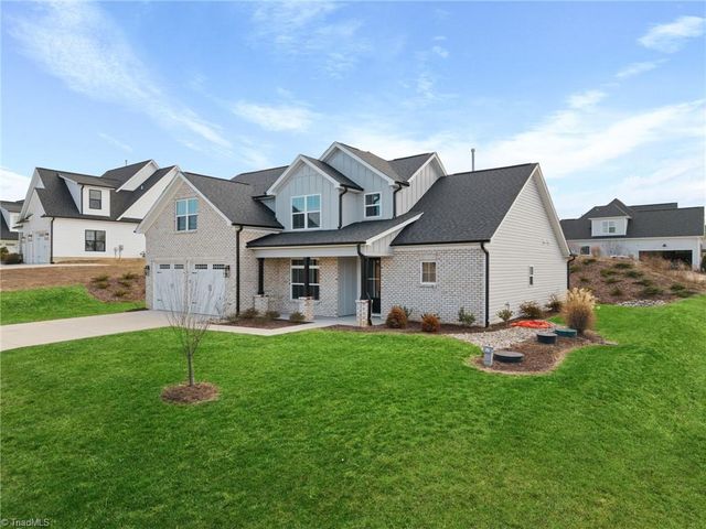 7632 Monty Drive, Kernersville, NC 27284