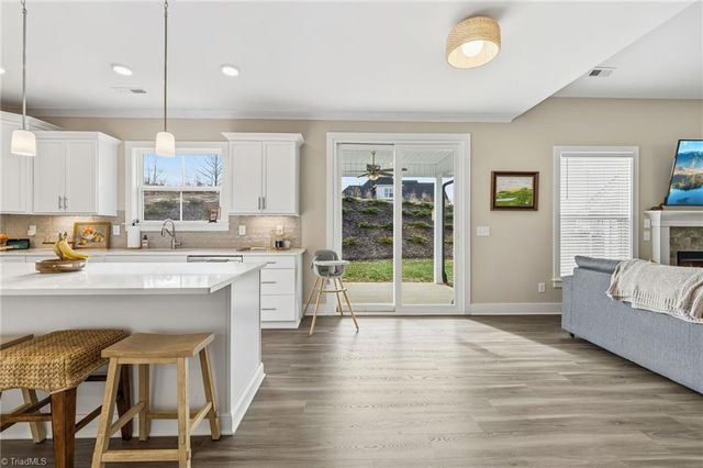 7632 Monty Drive, Kernersville, NC 27284