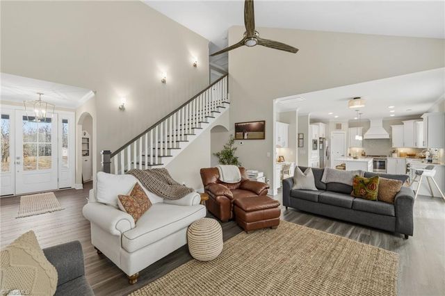 7632 Monty Drive, Kernersville, NC 27284