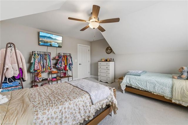 7632 Monty Drive, Kernersville, NC 27284